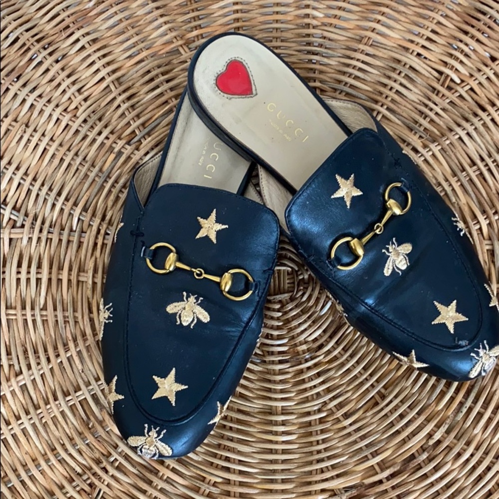 Women’s Slides